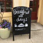 スタンド看板とは？店舗集客に欠かせない広告ツール